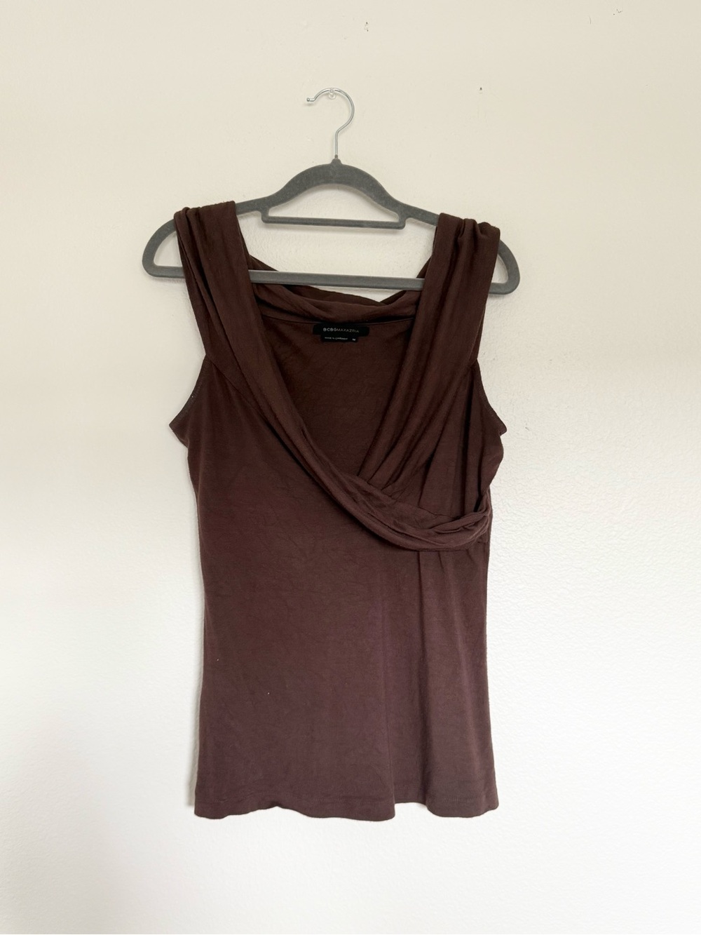 Brown Bcbgmaxazria cowl neck top size M - Picture 5 of 6